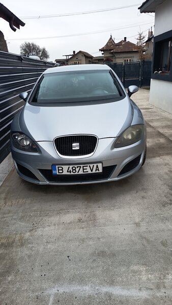 Se vinde pentru dezmembrat,