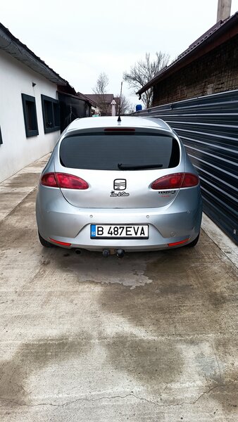 Se vinde pentru dezmembrat,